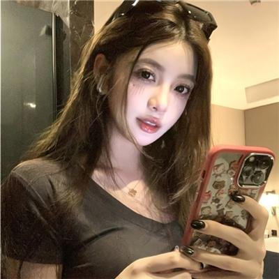 听见她说